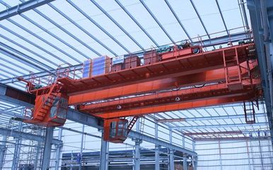 橋式起重機詳解 龍門吊、懸臂吊與QD型10噸雙梁行車的價格、廠家與選購指南